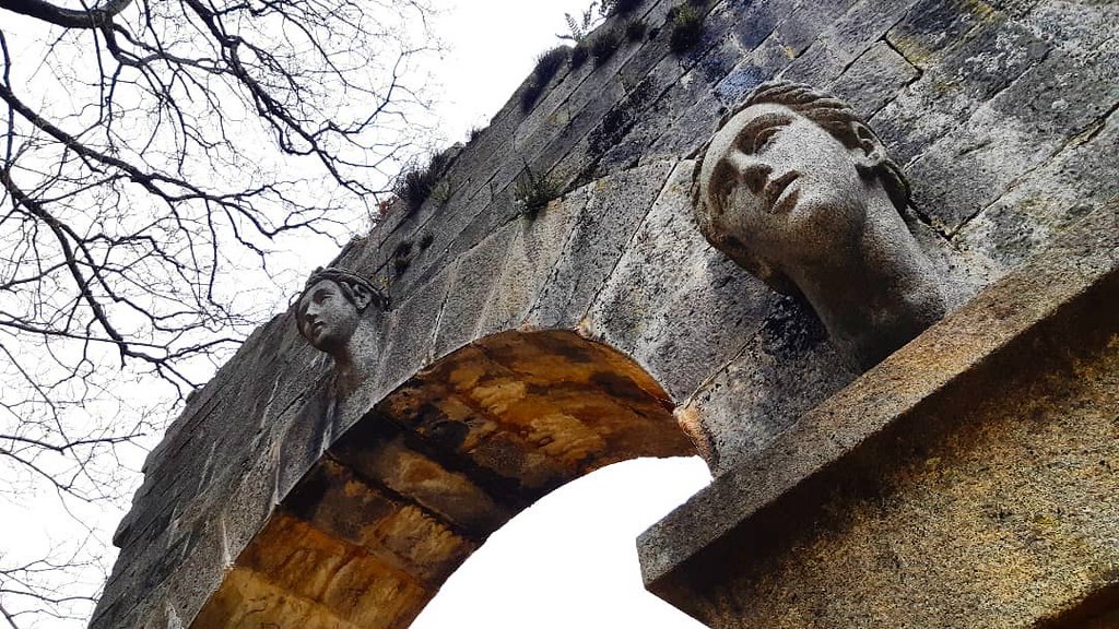 COME RENDERE INTERESSANTE (BANALE) L’ARCHEOLOGIA: STEP BY STEP DALLA TELEVISIONE