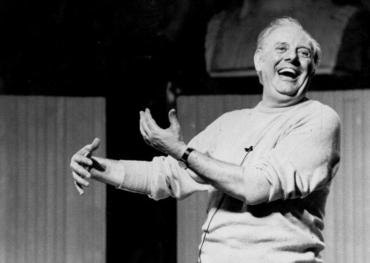 TRA PLURILINGUISMO E GRAMMELOT, LA GRADUALE SCOMPARSA DEI DIALETTI COME PERDITA DI IDENTITA’